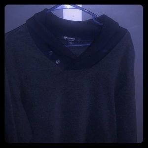 Men’s navy sweater only worn once